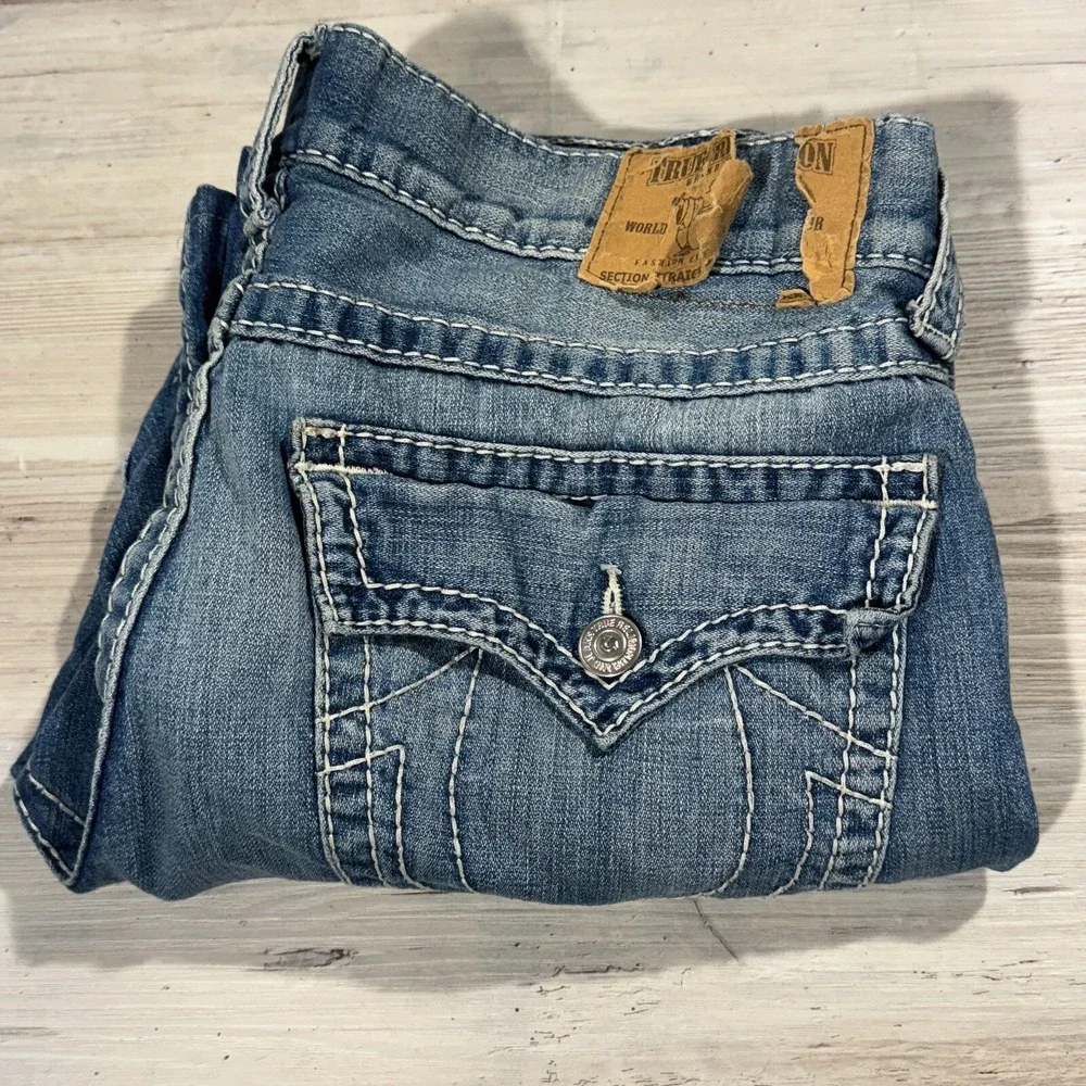 True Religion Thick Stitch Straight Flap Natural‎ Big T Jeans in Blue 36x27